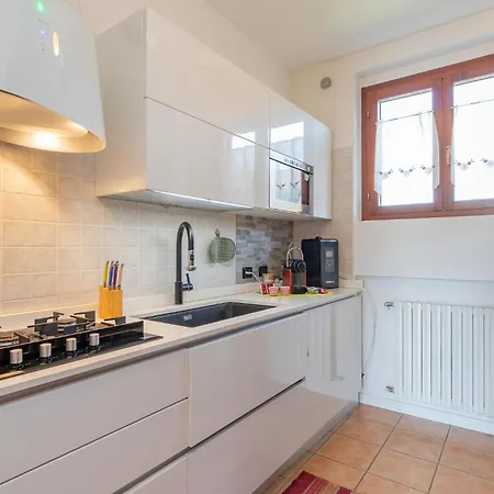 Cozy In Cadrezzate Con With Wifi Apartamento Osmate